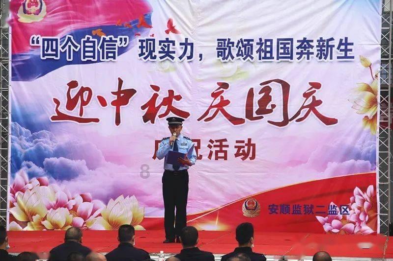 小伙救下残疾野狼，每天吃肉150元，野狼为报恩给狗配种年入百万